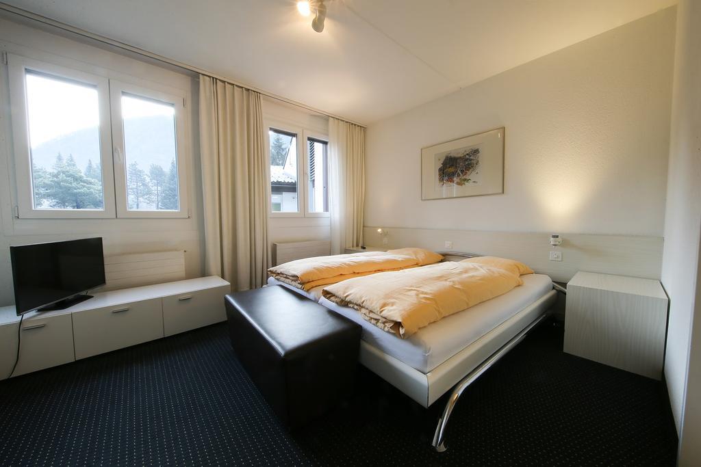 Hotel Gruesch Luaran gambar