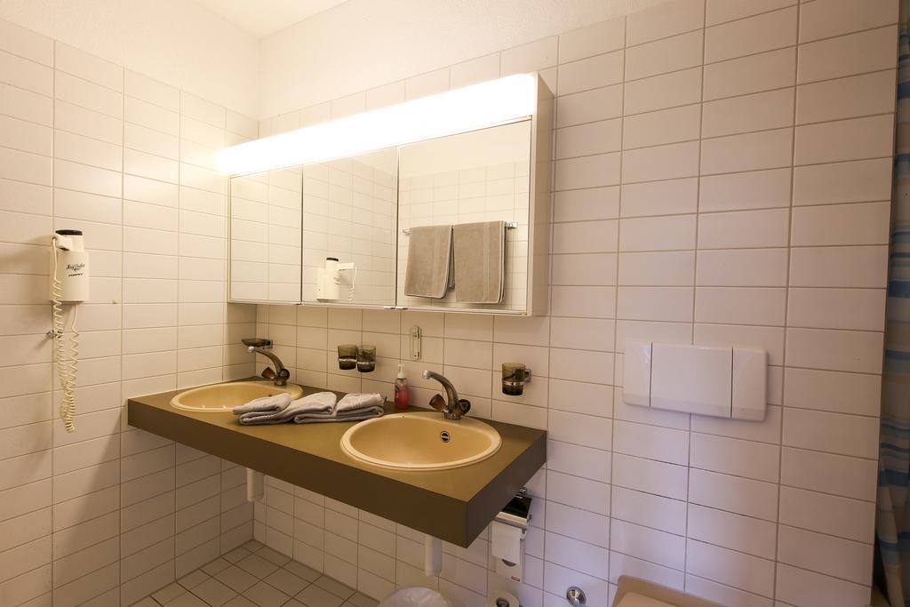 Hotel Gruesch Luaran gambar