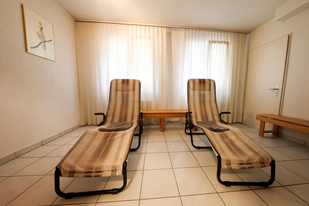 Hotel Gruesch Luaran gambar
