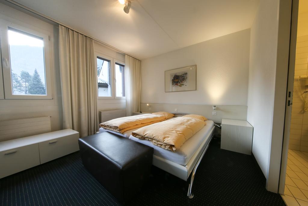 Hotel Gruesch Luaran gambar